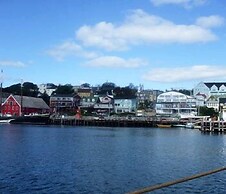 Brigantine Inn & Suites