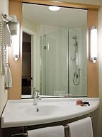 ibis Loriol Le Pouzin