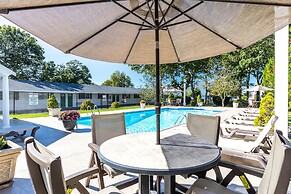 Falmouth Heights Motor Lodge