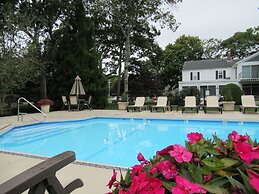 Falmouth Heights Motor Lodge