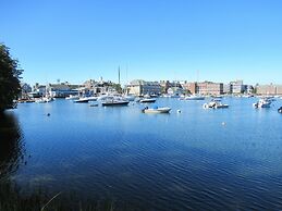 Falmouth Heights Motor Lodge