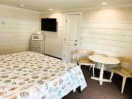 Falmouth Heights Motor Lodge