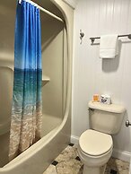 Falmouth Heights Motor Lodge