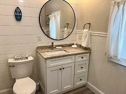 Falmouth Heights Motor Lodge