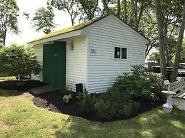 Falmouth Heights Motor Lodge