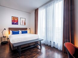 Numa Berlin Weinmeister