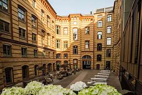 Numa Berlin Weinmeister