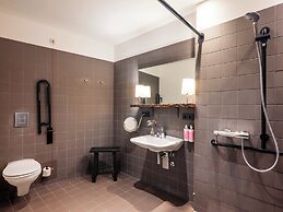 Numa Berlin Weinmeister