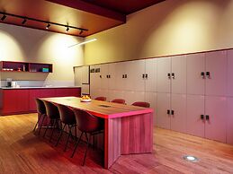 Numa Berlin Weinmeister