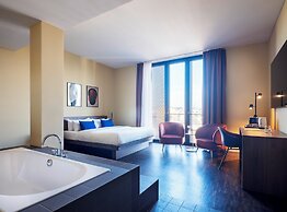 Numa Berlin Weinmeister