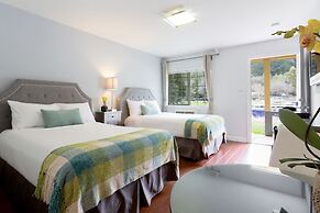 The Lodge At Blue Lakes