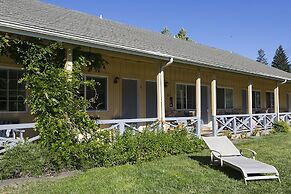The Lodge At Blue Lakes