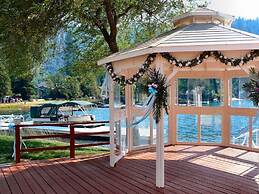 The Lodge At Blue Lakes