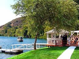 The Lodge At Blue Lakes