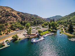 The Lodge At Blue Lakes