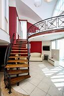 Seahorse Deluxe Hotel