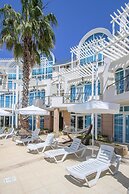 Seahorse Deluxe Hotel