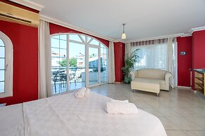 Seahorse Deluxe Hotel