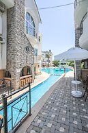 Seahorse Deluxe Hotel