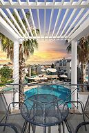 Seahorse Deluxe Hotel