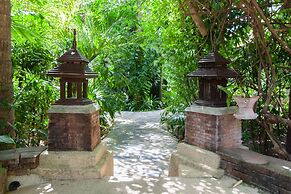 Tropica Bungalow Resort