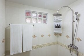 Tropica Bungalow Resort