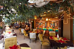 Tropica Bungalow Resort