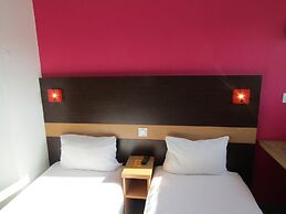 hotelF1 Nemours