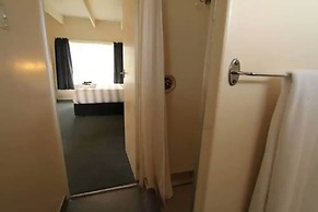 252 Beachside Motels & Holiday Park