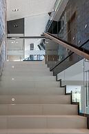 Josl Mountain Lounging Hotel