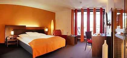 Josl Mountain Lounging Hotel