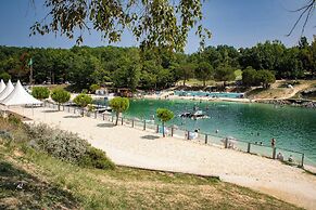 Terres de France - Hameaux des Lacs