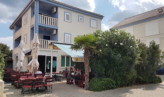 Aparthotel Marina Gromela