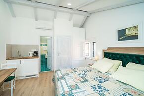 Pavisa Old town rooms