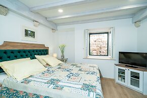 Pavisa Old town rooms