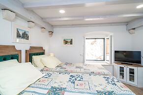 Pavisa Old town rooms