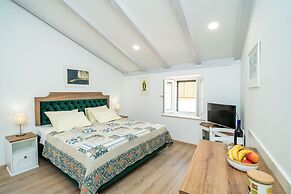 Pavisa Old town rooms