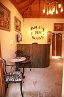 Aslan Guest House