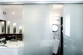 Komorowski Luxury Guest Rooms