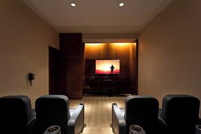 Hotel Beaux Arts, Autograph Collection