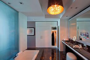 Hotel Beaux Arts, Autograph Collection