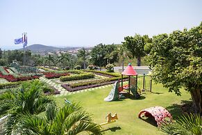 Sea Links Beach Hotel