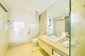 Sea Links Beach Hotel