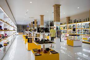 Sea Links Beach Hotel