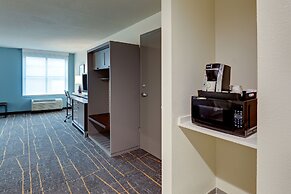 Holiday Inn Mobile - Airport by IHG