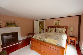 The Ballard House Inn