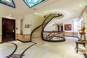 Hotel Grand Godwin