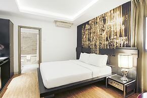 A&EM - The Petit Hotel