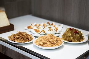 A&EM - The Petit Hotel