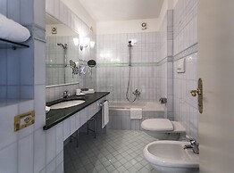 Hotel Regina Adelaide